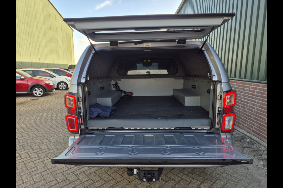 Isuzu D-max Dubbel Cab V-Cross 4WD AT XL 5 persoons Container zomer + winterset 3,5 T trekgewicht