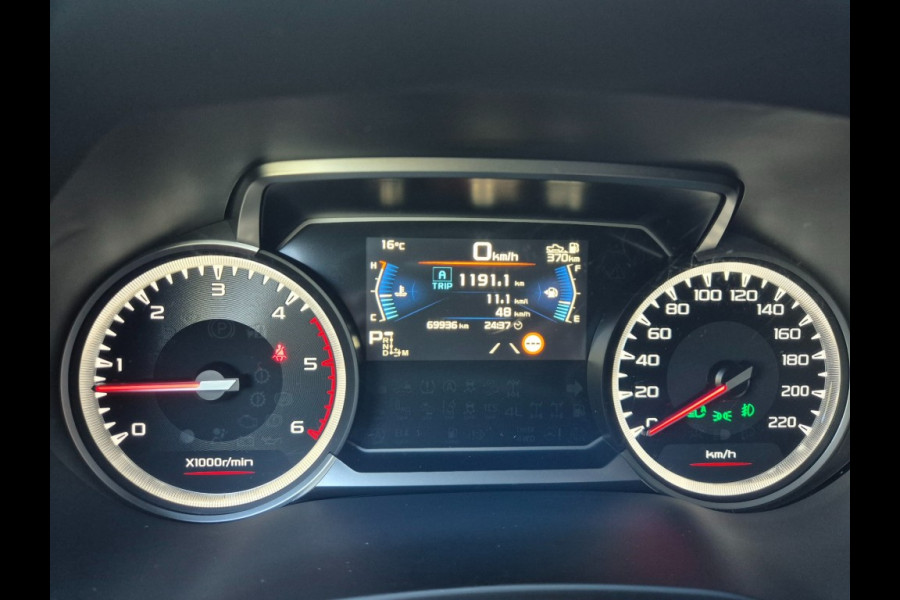Isuzu D-max Dubbel Cab V-Cross 4WD AT XL 5 persoons Container zomer + winterset 3,5 T trekgewicht