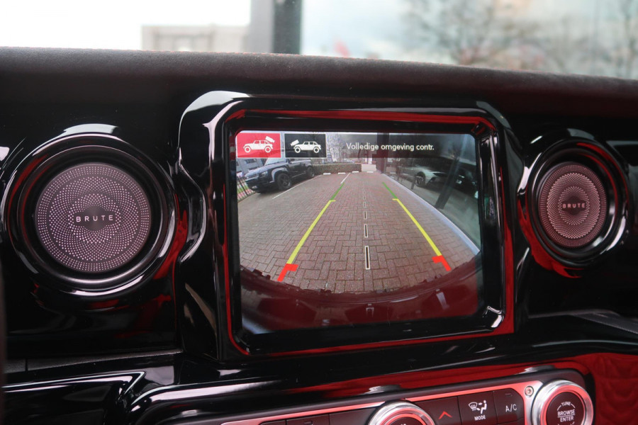 Jeep Wrangler BRUTE Richmond / BRUTE PERFOMANCE / Hermes Interieur