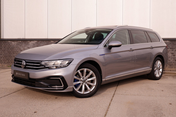 Volkswagen Passat Variant 1.4 TSI PHEV GTE Business | Pano | Elek. Trekhaak | Carplay | LED | Camera | Navi | Alcantara