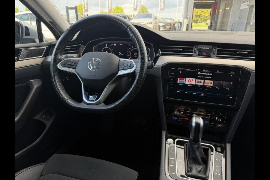 Volkswagen Passat Variant 1.4 TSI PHEV GTE Business | Pano | Elek. Trekhaak | Carplay | LED | Camera | Navi | Alcantara