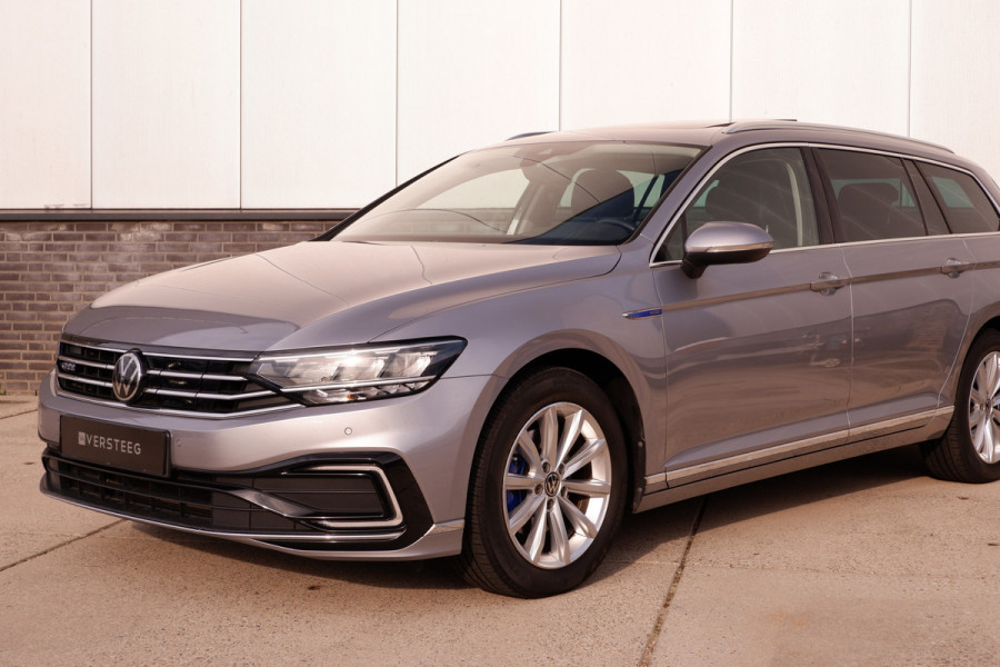 Volkswagen Passat Variant 1.4 TSI PHEV GTE Business | Pano | Elek. Trekhaak | Carplay | LED | Camera | Navi | Alcantara