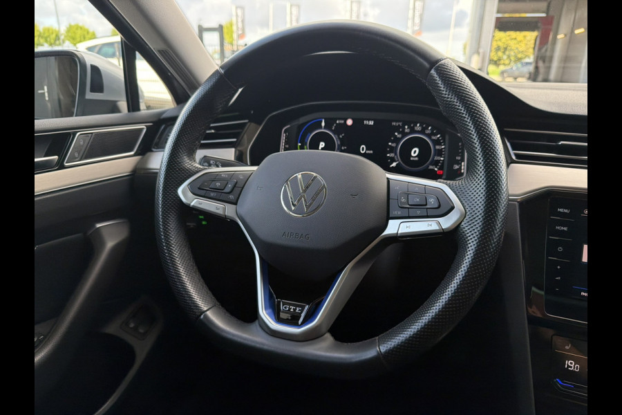 Volkswagen Passat Variant 1.4 TSI PHEV GTE Business | Pano | Elek. Trekhaak | Carplay | LED | Camera | Navi | Alcantara