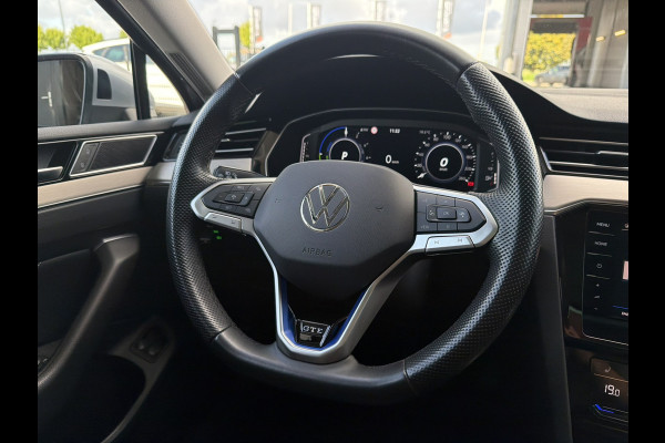 Volkswagen Passat Variant 1.4 TSI PHEV GTE Business | Pano | Elek. Trekhaak | Carplay | LED | Camera | Navi | Alcantara