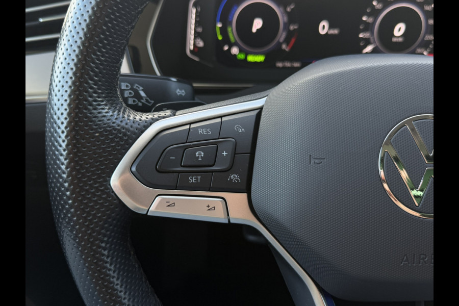 Volkswagen Passat Variant 1.4 TSI PHEV GTE Business | Pano | Elek. Trekhaak | Carplay | LED | Camera | Navi | Alcantara
