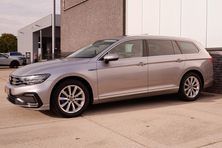 Volkswagen Passat Variant 1.4 TSI PHEV GTE Business | Pano | Elek. Trekhaak | Carplay | LED | Camera | Navi | Alcantara