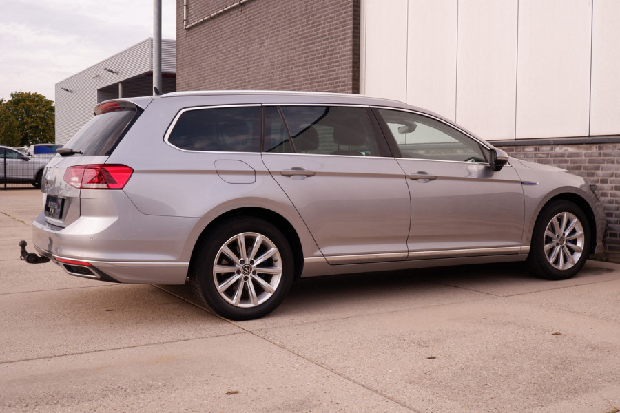 Volkswagen Passat Variant 1.4 TSI PHEV GTE Business | Pano | Elek. Trekhaak | Carplay | LED | Camera | Navi | Alcantara