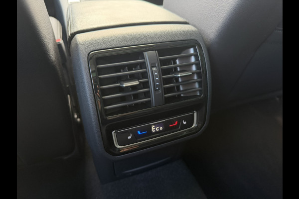 Volkswagen Passat Variant 1.4 TSI PHEV GTE Business | Pano | Elek. Trekhaak | Carplay | LED | Camera | Navi | Alcantara