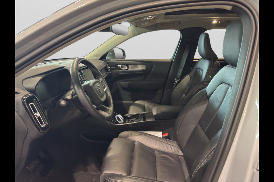 Volvo XC40 T4 Aut. Plug-in Hybrid Plus Bright Panoramadak Parkeercamera 211pk