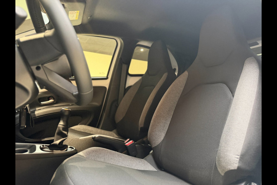 Toyota Aygo X 1.0 VVT-i MT Playi|Carplay|Camera| Airco|Acc|Fabrieksgarantie