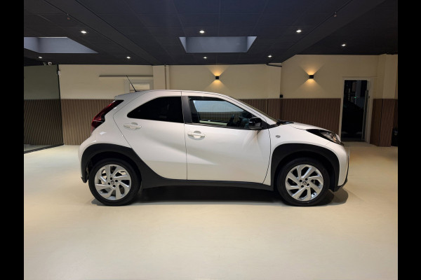 Toyota Aygo X 1.0 VVT-i MT Playi|Carplay|Camera| Airco|Acc|Fabrieksgarantie