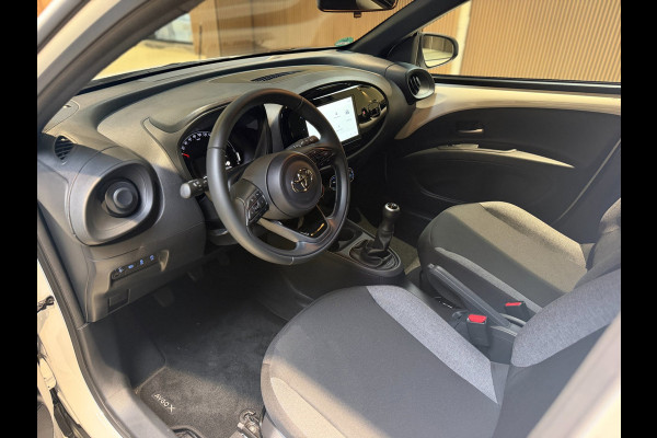 Toyota Aygo X 1.0 VVT-i MT Playi|Carplay|Camera| Airco|Acc|Fabrieksgarantie