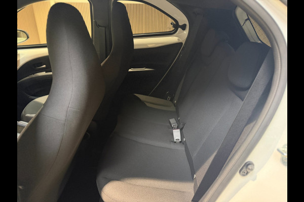 Toyota Aygo X 1.0 VVT-i MT Playi|Carplay|Camera| Airco|Acc|Fabrieksgarantie