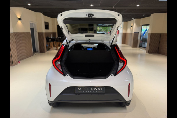 Toyota Aygo X 1.0 VVT-i MT Playi|Carplay|Camera| Airco|Acc|Fabrieksgarantie