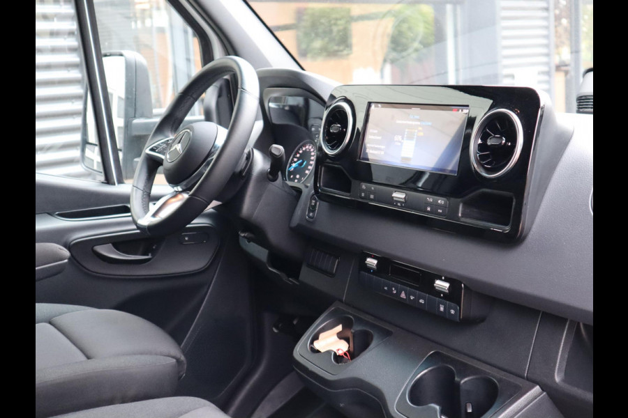 Mercedes-Benz eSprinter 420 81kWh Select Bakwagen - Laadklep 4.250 KG - L3 WB 433 cm