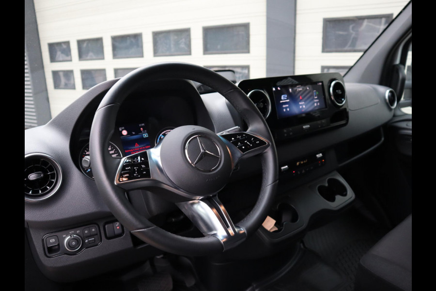 Mercedes-Benz eSprinter 420 81kWh Select Bakwagen - Laadklep 4.250 KG - L3 WB 433 cm