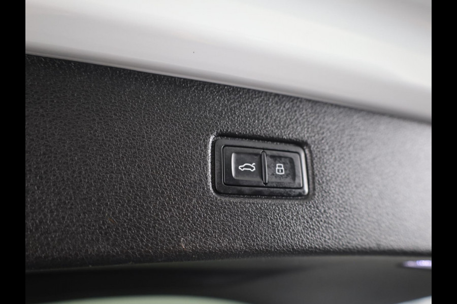 Audi Q7 60 TFSI e quattro Pro Line S Competition 490pk | Panoramadak | Wegklapbare trekhaak |  Stoelventilatie/massage voorin | HD-matrix-led, laserlicht | Digitale oled-achterlichten | Bang & Olufsen Premium 3D | Leder Valcona S-logo ruitpatroon