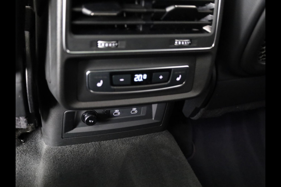 Audi Q7 60 TFSI e quattro Pro Line S Competition 490pk | Panoramadak | Wegklapbare trekhaak |  Stoelventilatie/massage voorin | HD-matrix-led, laserlicht | Digitale oled-achterlichten | Bang & Olufsen Premium 3D | Leder Valcona S-logo ruitpatroon