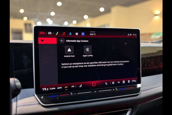 Volkswagen Tiguan 1.5 eTSI R-Line|Keyless|360 camera|Sfeer|Stoel Verwarming|