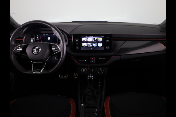 Škoda Kamiq 1.0 TSI Monte Carlo 110 PK DSG | Navigatie via app | Panorama dak | 17"LM velgen | Parkeercamera |