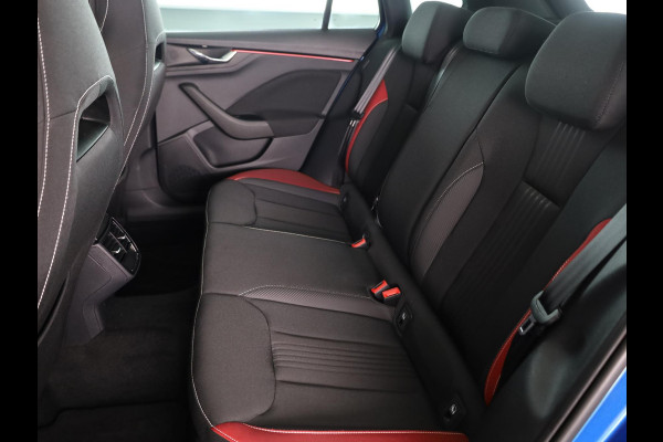 Škoda Kamiq 1.0 TSI Monte Carlo 110 PK DSG | Navigatie via app | Panorama dak | 17"LM velgen | Parkeercamera |