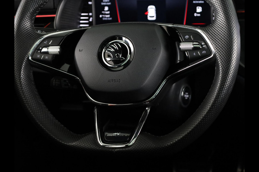 Škoda Kamiq 1.0 TSI Monte Carlo 110 PK DSG | Navigatie via app | Panorama dak | 17"LM velgen | Parkeercamera |