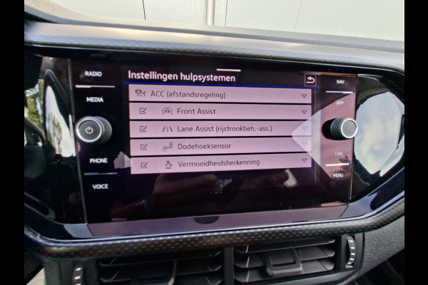 Volkswagen T-Cross 1.0 TSI R-Line * 42.000KM! * AUTOMAAT * Parkeercamera * CarPlay * Adaptieve Cruise *