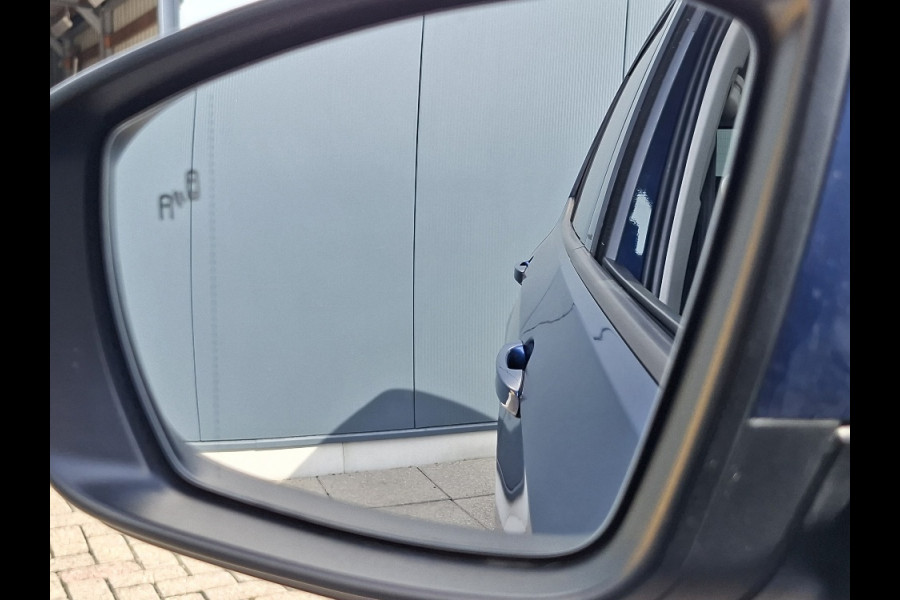 Volkswagen T-Cross 1.0 TSI R-Line * 42.000KM! * AUTOMAAT * Parkeercamera * CarPlay * Adaptieve Cruise *