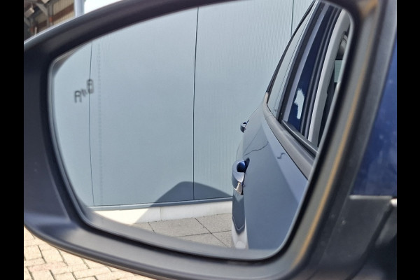 Volkswagen T-Cross 1.0 TSI R-Line * 42.000KM! * AUTOMAAT * Parkeercamera * CarPlay * Adaptieve Cruise *
