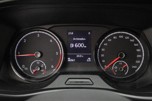 Volkswagen Transporter 2.0 TDI DSG L2H1 Leer, 3-Zits, Camera, Cruise, Airco, Apple Carplay, SideSteps, Elektrisch Pakket, 20''