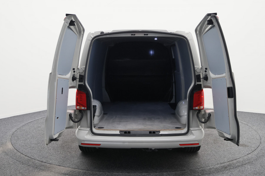 Volkswagen Transporter 2.0 TDI DSG L2H1 Leer, 3-Zits, Camera, Cruise, Airco, Apple Carplay, SideSteps, Elektrisch Pakket, 20''