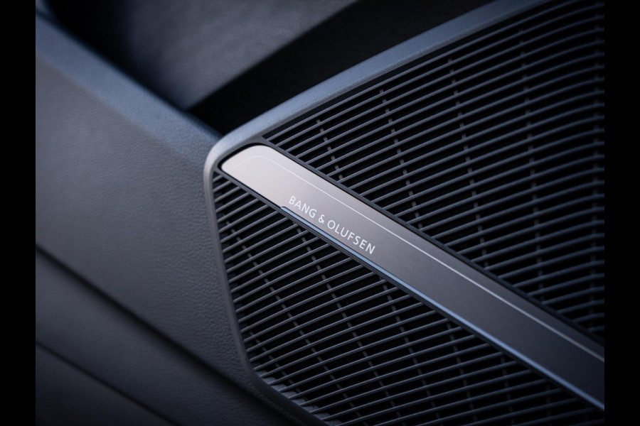 Audi Q5 50 TFSI e S edition 3x S-Line l Pano | Massage l B&O | Trekhaak | B&O