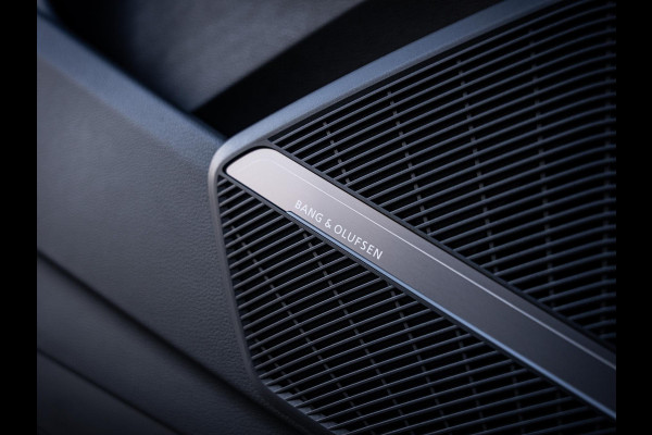 Audi Q5 50 TFSI e S edition 3x S-Line l Pano | Massage l B&O | Trekhaak | B&O