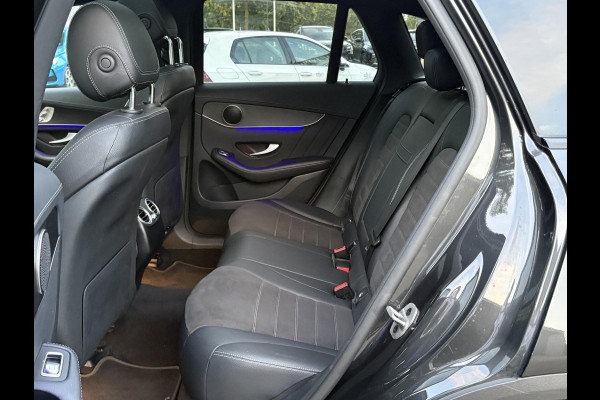 Mercedes-Benz GLC 300e 4MATIC Premium Plus VAN: € 43.900- VOOR: € 39.877,- UW HERFSTVOORDEEL: € 4.023,-| PANO| ELEKTRISCHE STOELEN MET MEMORY| ADAPTIVE CRUISE CONTROL| ELEK. TREKHAAK| SFEERVERLICHTING| ELEKTRISCHE ACHTERKLEP| 360 CAMERA| CARPLAY| | COMPLETE UITVOERING!|