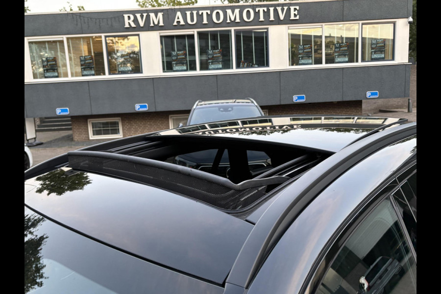 Mercedes-Benz GLC 300e 4MATIC Premium Plus VAN: € 43.900- VOOR: € 39.877,- UW HERFSTVOORDEEL: € 4.023,-| PANO| ELEKTRISCHE STOELEN MET MEMORY| ADAPTIVE CRUISE CONTROL| ELEK. TREKHAAK| SFEERVERLICHTING| ELEKTRISCHE ACHTERKLEP| 360 CAMERA| CARPLAY| | COMPLETE UITVOERING!|