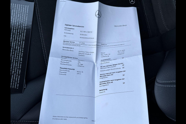Mercedes-Benz GLC 300e 4MATIC Premium Plus VAN: € 43.900- VOOR: € 39.877,- UW HERFSTVOORDEEL: € 4.023,-| PANO| ELEKTRISCHE STOELEN MET MEMORY| ADAPTIVE CRUISE CONTROL| ELEK. TREKHAAK| SFEERVERLICHTING| ELEKTRISCHE ACHTERKLEP| 360 CAMERA| CARPLAY| | COMPLETE UITVOERING!|