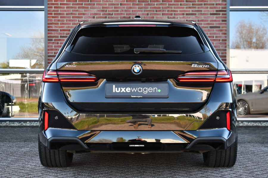 BMW 5 Serie Touring 530e xDrive M-Sport Pro Pano Trekh 360 HUD H/K 20inch