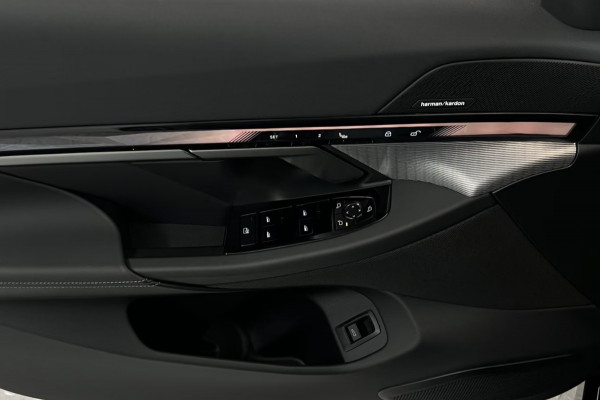 BMW 5 Serie Touring 530e xDrive M-Sport Pro Pano Trekh 360 HUD H/K 20inch