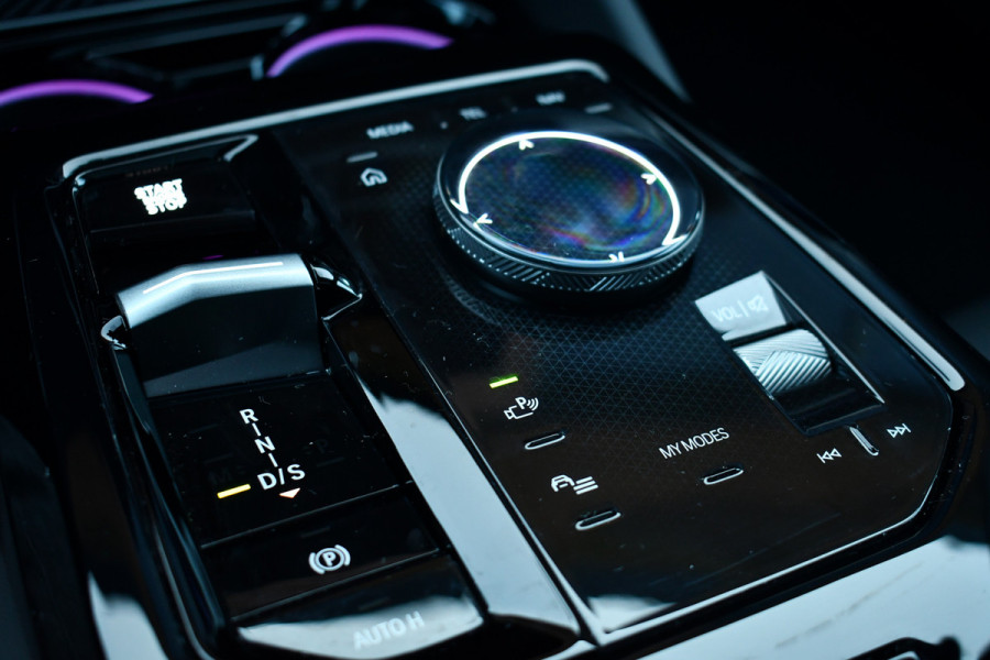 BMW 5 Serie Touring 530e xDrive M-Sport Pro Pano Trekh 360 HUD H/K 20inch