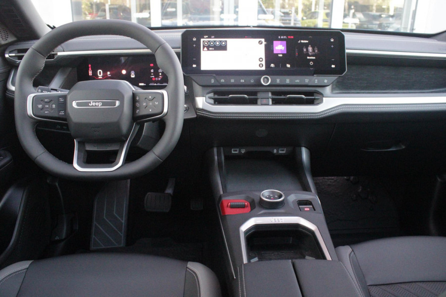 Jeep Compass 1.2 145PK e-Hybrid FIRST EDITION | PANORAMADAK: TWEEDELIG PANORAMISCH SCHUIF-/KANTELDAK | PREMIUM PACK: FOCAL PREMIUM AUDIO/STOELMASSAGE VÓÓR/STOELVENTILATIE VÓÓR/ELEKTRISCH VERSTELBARE VOORSTOELEN MET GEHEUGENFUNCTIE/GLANZEND ZWART GESPOTEN BUMPERS | CONVENIENCE PACK: 360° CAMERA /PARKEERSENSOREN VÓÓR, ACHTER & ZIJDELINGS/BLIND SPOT MONITORING/PEDAALVERWARMINGSPREVENTIE | PACIFIC BLUE | LED MATRIX KOPLAMPEN | 18" LICHTMETALEN VELGEN | VERLICHTE 7-SLEUFS GRILL | PRIVACY GLASS | STOEL/STUUR VERWARMING | VERWARMBARE VOORRUITRAND |SFEERVERLICHTING | ELEKTRISCH BEDIENBARE