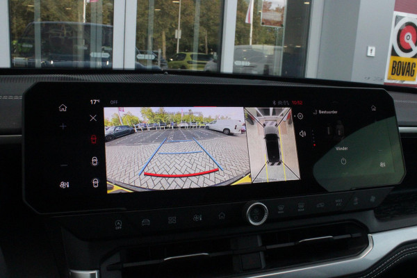 Jeep Compass 1.2 145PK e-Hybrid FIRST EDITION | PANORAMADAK: TWEEDELIG PANORAMISCH SCHUIF-/KANTELDAK | PREMIUM PACK: FOCAL PREMIUM AUDIO/STOELMASSAGE VÓÓR/STOELVENTILATIE VÓÓR/ELEKTRISCH VERSTELBARE VOORSTOELEN MET GEHEUGENFUNCTIE/GLANZEND ZWART GESPOTEN BUMPERS | CONVENIENCE PACK: 360° CAMERA /PARKEERSENSOREN VÓÓR, ACHTER & ZIJDELINGS/BLIND SPOT MONITORING/PEDAALVERWARMINGSPREVENTIE | PACIFIC BLUE | LED MATRIX KOPLAMPEN | 18" LICHTMETALEN VELGEN | VERLICHTE 7-SLEUFS GRILL | PRIVACY GLASS | STOEL/STUUR VERWARMING | VERWARMBARE VOORRUITRAND |SFEERVERLICHTING | ELEKTRISCH BEDIENBARE