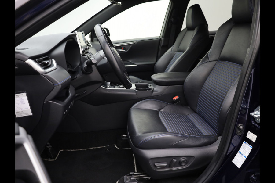 Toyota RAV4 2.5 Hybrid AWD Bi-Tone | Trekhaak afnb. | Elk. A-klep | Stuur & Stoel verw. | Keyless | Prijs Rijklaar!!