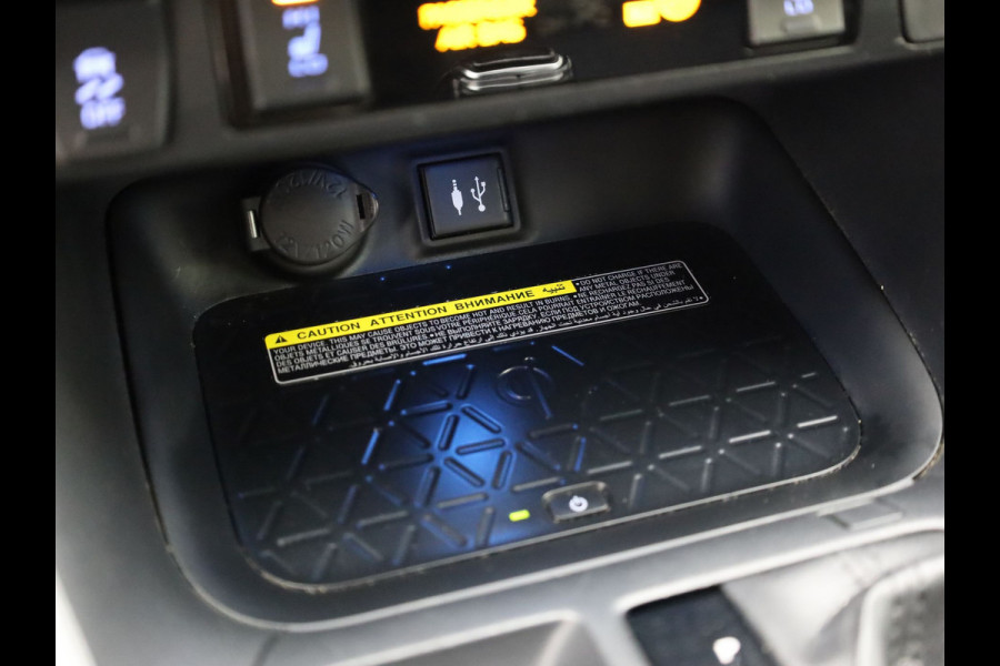 Toyota RAV4 2.5 Hybrid AWD Bi-Tone | Trekhaak afnb. | Elk. A-klep | Stuur & Stoel verw. | Keyless | Prijs Rijklaar!!