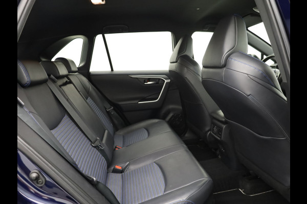 Toyota RAV4 2.5 Hybrid AWD Bi-Tone | Trekhaak afnb. | Elk. A-klep | Stuur & Stoel verw. | Keyless | Prijs Rijklaar!!