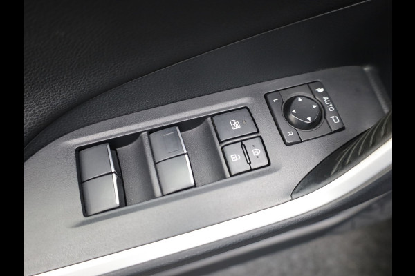 Toyota RAV4 2.5 Hybrid AWD Bi-Tone | Trekhaak afnb. | Elk. A-klep | Stuur & Stoel verw. | Keyless | Prijs Rijklaar!!