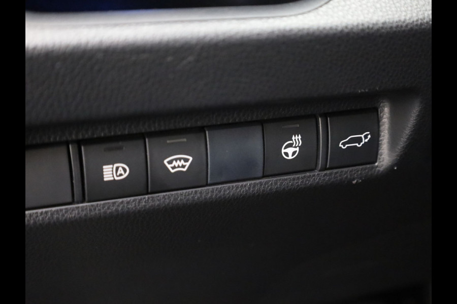 Toyota RAV4 2.5 Hybrid AWD Bi-Tone | Trekhaak afnb. | Elk. A-klep | Stuur & Stoel verw. | Keyless | Prijs Rijklaar!!