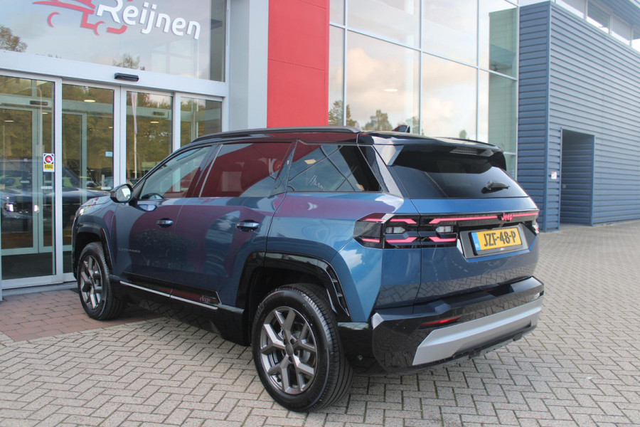 Jeep Compass 1.2 145PK e-Hybrid FIRST EDITION | PANORAMADAK: TWEEDELIG PANORAMISCH SCHUIF-/KANTELDAK | PREMIUM PACK: FOCAL PREMIUM AUDIO/STOELMASSAGE VÓÓR/STOELVENTILATIE VÓÓR/ELEKTRISCH VERSTELBARE VOORSTOELEN MET GEHEUGENFUNCTIE/GLANZEND ZWART GESPOTEN BUMPERS | CONVENIENCE PACK: 360° CAMERA /PARKEERSENSOREN VÓÓR, ACHTER & ZIJDELINGS/BLIND SPOT MONITORING/PEDAALVERWARMINGSPREVENTIE | PACIFIC BLUE | LED MATRIX KOPLAMPEN | 18" LICHTMETALEN VELGEN | VERLICHTE 7-SLEUFS GRILL | PRIVACY GLASS | STOEL/STUUR VERWARMING | VERWARMBARE VOORRUITRAND |SFEERVERLICHTING | ELEKTRISCH BEDIENBARE