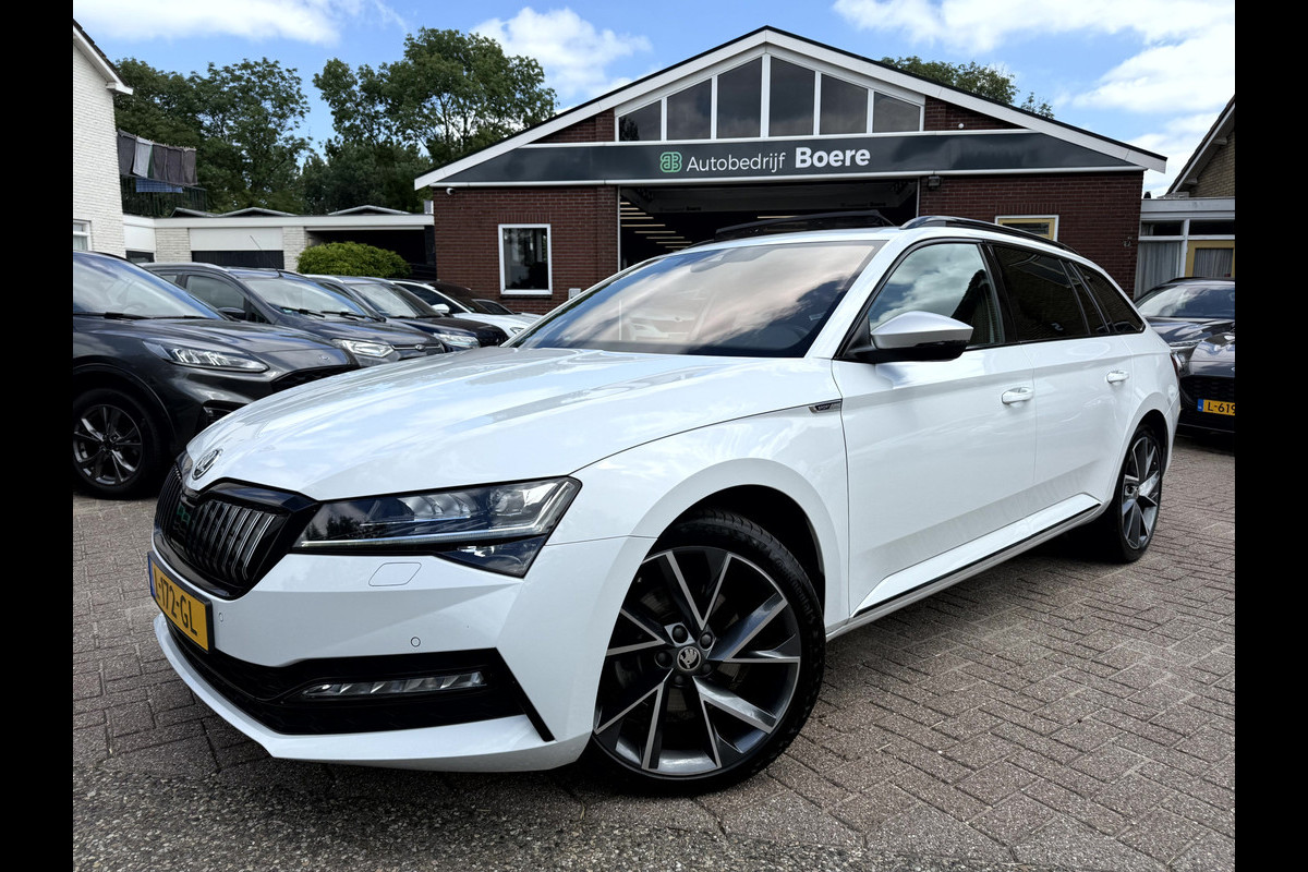 Škoda Superb Combi 1.4 TSI iV Sportline Business Panoramadak, Trekhaak