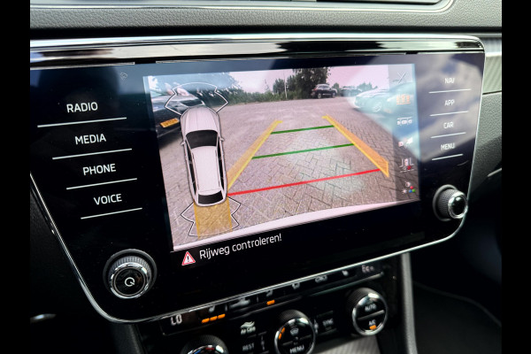 Škoda Superb Combi 1.4 TSI iV Sportline Business Panoramadak, Trekhaak