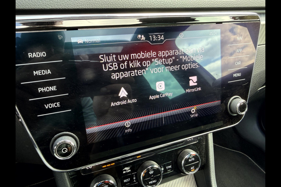Škoda Superb Combi 1.4 TSI iV Sportline Business Panoramadak, Trekhaak
